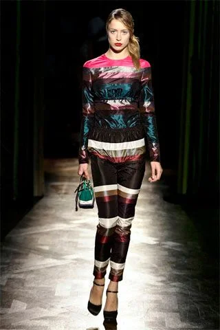 Look 15